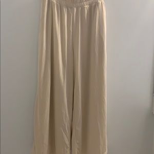 Adidas Flowy Cream Pants Pockets SZ L Worn Once